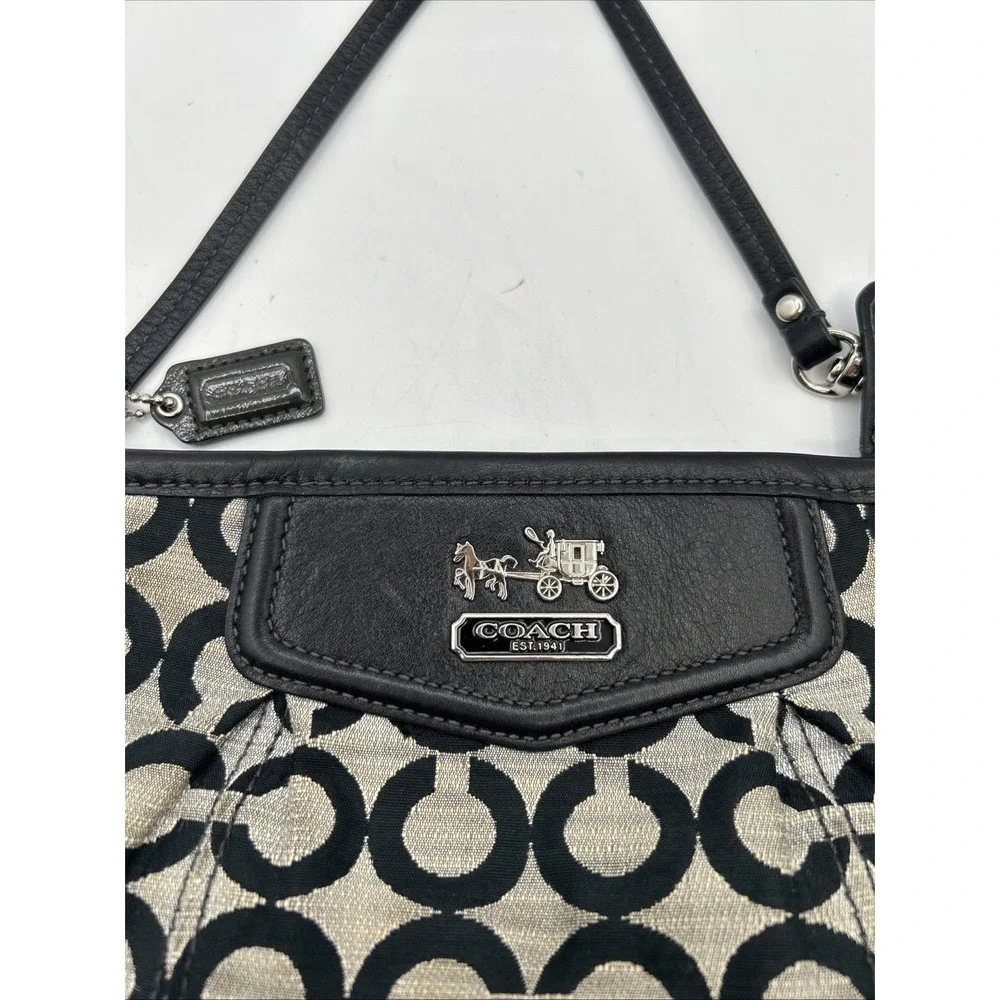 Coach Madison OP Art Wristlet Women Small Grey Signature Jacquard Zip Clutch